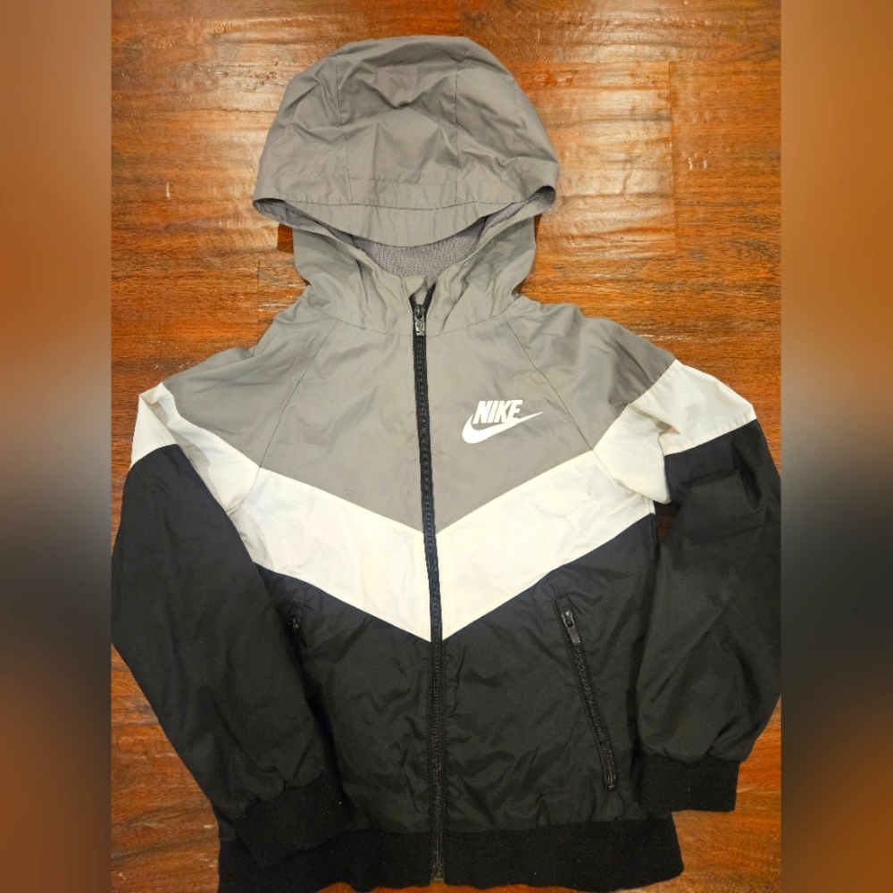 Nike Jacket - Youth Small